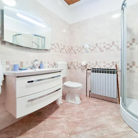 아파트 In Slivnica With Private Pool 포세다르예