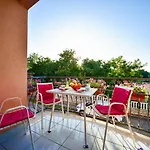In Slivnica With Private Pool 公寓 珀塞达耶
