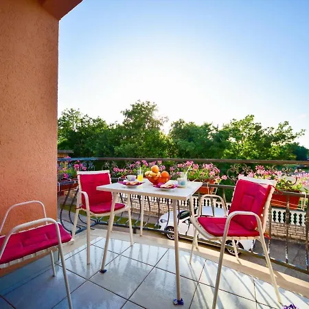 In Slivnica With Private Pool Appartement Posedarje