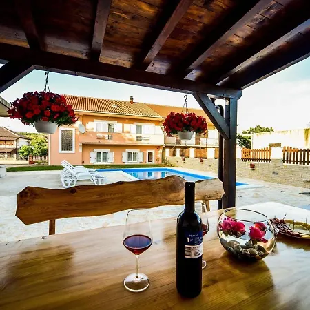 Апартаменты In Slivnica With Private Pool