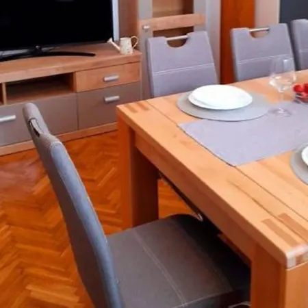 Appartement In Slivnica With Private Pool *