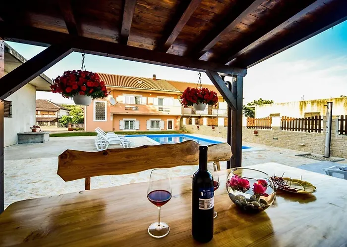 Апартаменты In Slivnica With Private Pool